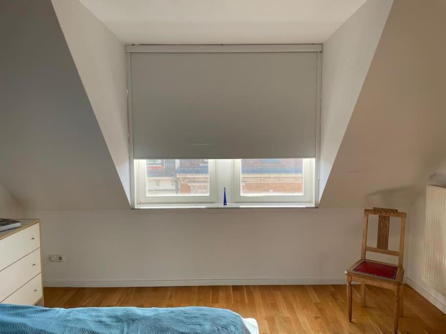 Apartment 105qm-3-raum, Zentral, Ruhig, Gemuetlich *