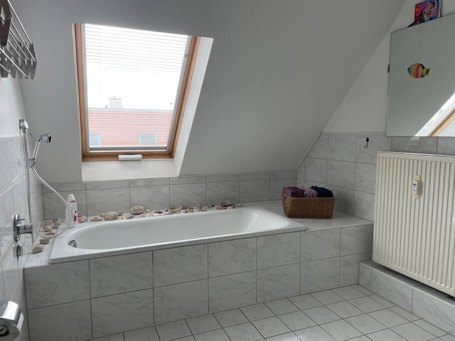 Apartment 105qm-3-raum, Zentral, Ruhig, Gemuetlich Leipzig