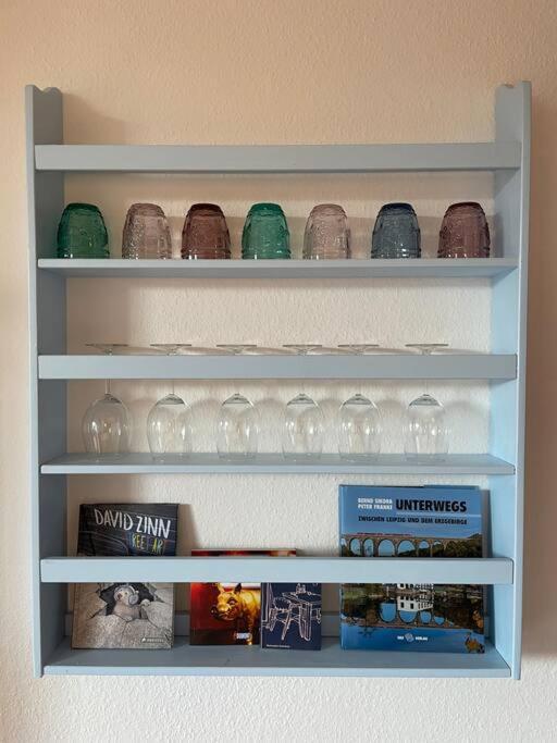 Apartment 105qm-3-raum, Zentral, Ruhig, Gemuetlich *