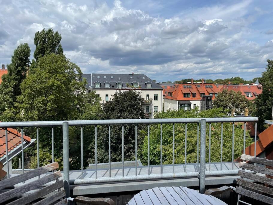 Apartment 105qm-3-raum, Zentral, Ruhig, Gemuetlich *